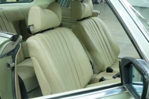 Image 20/50 de Mercedes-Benz 450 SLC 5,0 (1978)