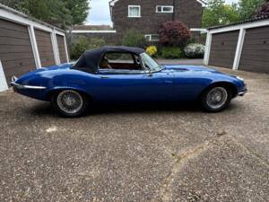 Image 6/32 de Jaguar Type E V12 (1973)