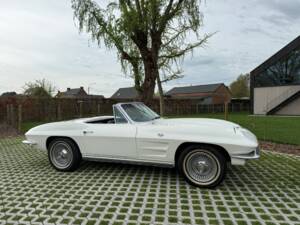Imagen 6/38 de Chevrolet Corvette Sting Ray Convertible (1964)