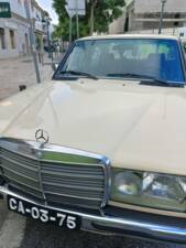 Bild 30/73 von Mercedes-Benz 300 D (1977)