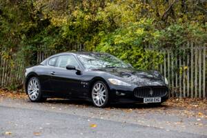 Bild 10/50 von Maserati GranTurismo 4.2 (2008)