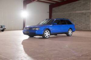Image 28/113 of Audi S6 Plus Avant (1996)