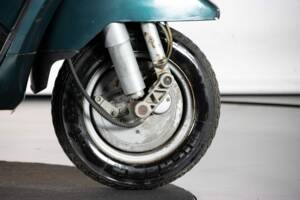 Bild 29/50 von Piaggio Vespa Cosa 150 (1990)