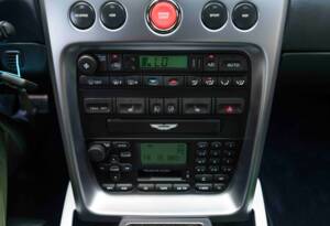 Bild 18/26 von Aston Martin V12 Vanquish (2003)