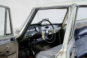 Image 19/48 of Alfa Romeo 2600 Berlina (1962)