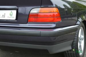 Bild 48/50 von BMW 320i (1994)