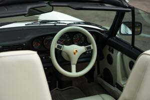 Bild 20/48 von Porsche 911 Carrera 2 (1990)