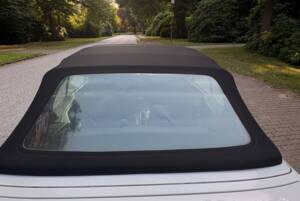 Immagine 15/75 di BMW 320i (1988)