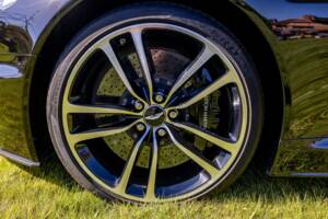 Image 11/39 of Aston Martin DBS Volante (2011)