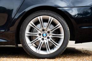 Imagen 32/65 de BMW 545i Touring (2005)