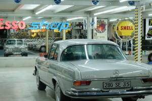 Image 9/50 of Mercedes-Benz 280 SE 3,5 (1970)