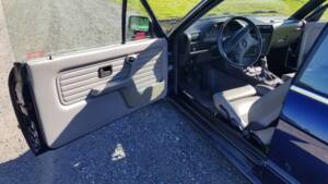 Bild 8/19 von BMW 318i (1992)