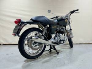 Image 11/16 of Norton Commando 850 Roadster (1975)