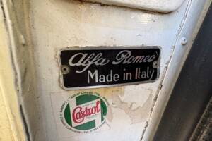 Image 22/23 of Alfa Romeo Giulia 1600 Spider (1963)