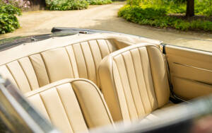 Image 46/77 of Alfa Romeo 2600 Spider (1963)