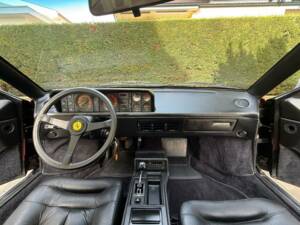 Image 19/50 of Ferrari Mondial 3.2 (1988)