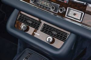 Image 19/33 de Mercedes-Benz 280 SE 3,5 (1970)