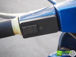 Bild 32/33 von Piaggio Vespa PX 150 E (1995)