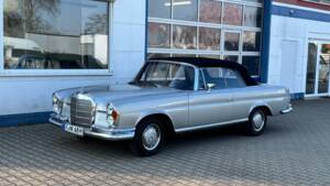 Immagine 10/12 di Mercedes-Benz 280 SE (1968)
