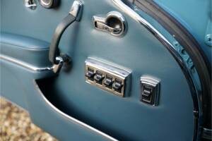 Bild 28/50 von Mercedes-Benz 250 SE (1967)