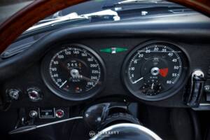 Image 45/80 de Jaguar Type E 4.2 (1966)