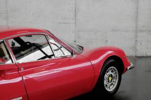 Bild 28/50 von Ferrari Dino 246 GT (1969)