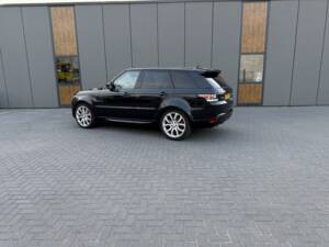 Image 4/18 de Land Rover Range Rover Sport V6 (2016)