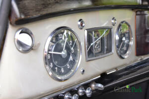 Image 29/50 of Mercedes-Benz 220 (1952)