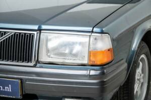 Immagine 22/50 di Volvo 240 GL (1990)