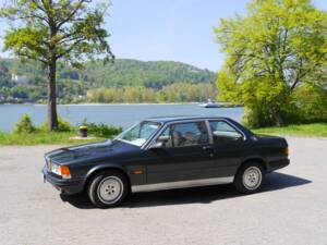 Bild 14/54 von Maserati 228i (1988)