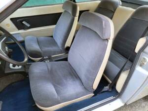 Image 23/48 de Lancia Gamma Coupe 2000 (1979)