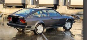 Image 2/21 of Alfa Romeo GTV 2.0 (1982)