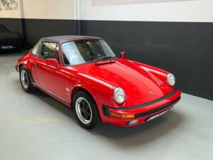 Image 31/50 of Porsche 911 Carrera 3.2 (1987)