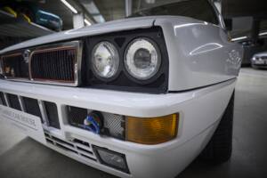 Image 9/93 of Lancia Delta HF Integrale Evoluzione I (1992)