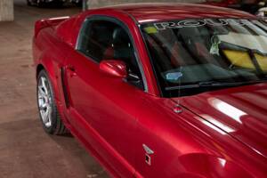Image 27/68 of Ford Mustang GT (2005)