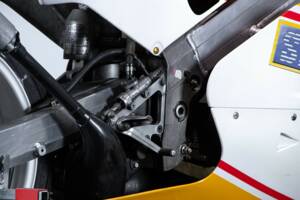 Bild 45/50 von Honda RS 250 RF (1992)