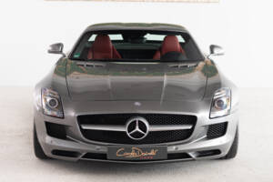 Imagen 17/56 de Mercedes-Benz SLS AMG (2011)
