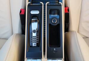 Bild 21/27 von Bentley Azure (2007)