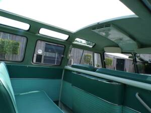 Bild 13/19 von Volkswagen T1 Samba 1.2 (1962)