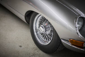 Image 37/99 of Jaguar E-Type 3.8 (1964)