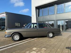 Image 4/32 of Mercedes-Benz 300 SEL 6.3 (1970)