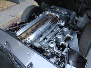 Image 14/24 de Jaguar Type E 3.8 (1961)
