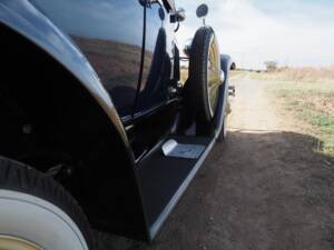 Image 27/60 of Ford Model A De Luxe (1931)