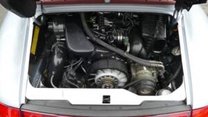 Image 14/23 of Porsche 911 Carrera 2 (1994)