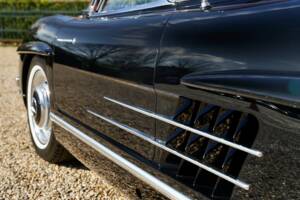 Image 22/50 of Mercedes-Benz 300 SL Roadster (1959)