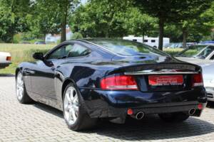 Immagine 8/15 di Aston Martin V12 Vanquish (2004)