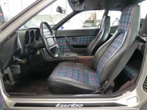 Bild 20/32 von Porsche 924 Turbo (1979)