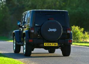 Image 12/50 de Jeep Wrangler Sahara 4.0L (2014)