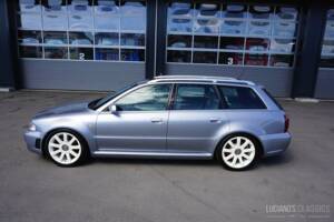 Image 4/52 of Audi RS4 Avant (2001)