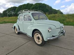 Image 1/6 of Renault 4 CV (1951)